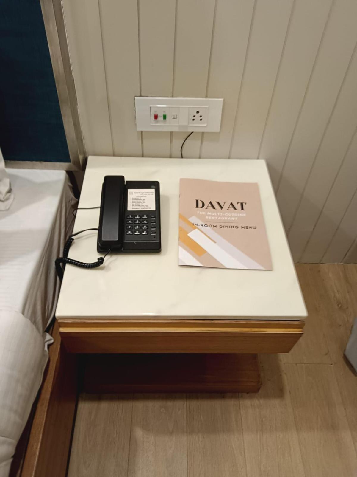 Hotel Prag Continental Guwahati Exterior foto